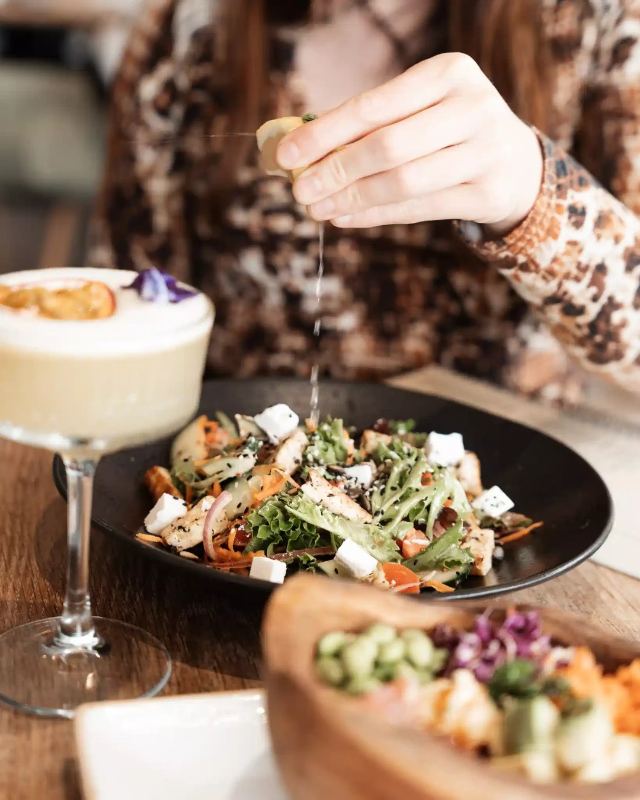 The Beach Bar restaurant lifestyle shoot by Ludo Creative